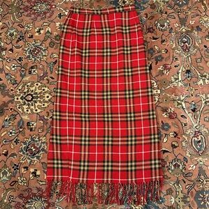 Vintage Requirements 4P Made in El Salvador Red plaid maxi skirt with fringe